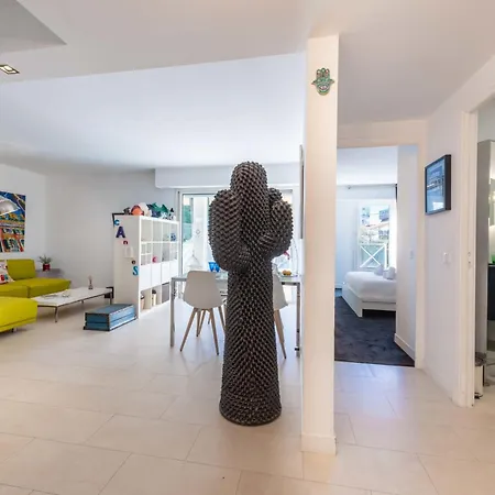 1-br East With Swimming Pool *