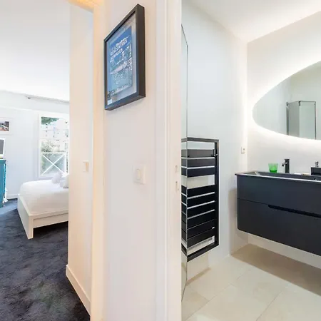 1-br East With Swimming Pool *
