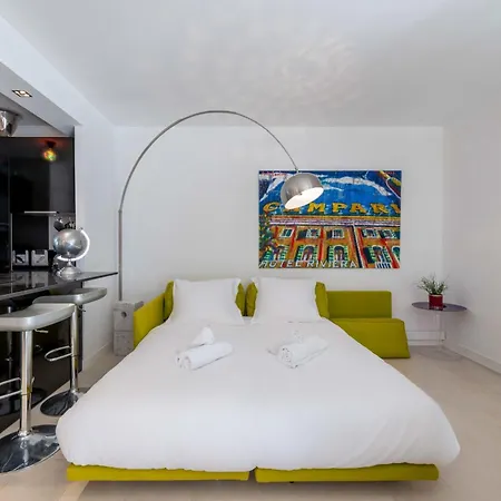 1-br East With Swimming Pool Канны