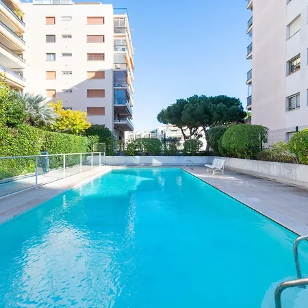 1-br East With Swimming Pool Апартаменты Канны
